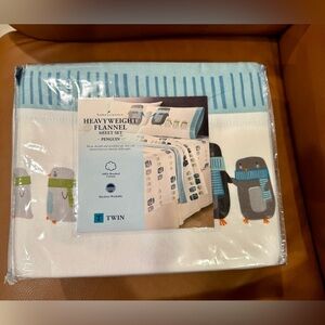 Original Penguin Blue and White Flannel Sheet Set